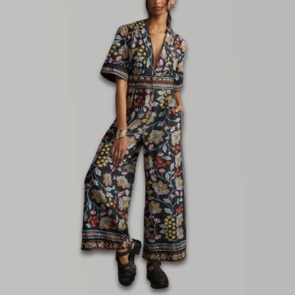 FARM Rio Pants - Farm Rio Jumpsuit Wide Leg Plunging Neckline Flower Print Black Multicolor W S